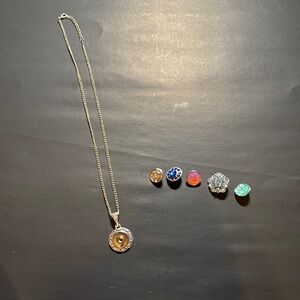 Elegant Silver Tone Snap Necklace with 5 Multi-Color Snaps